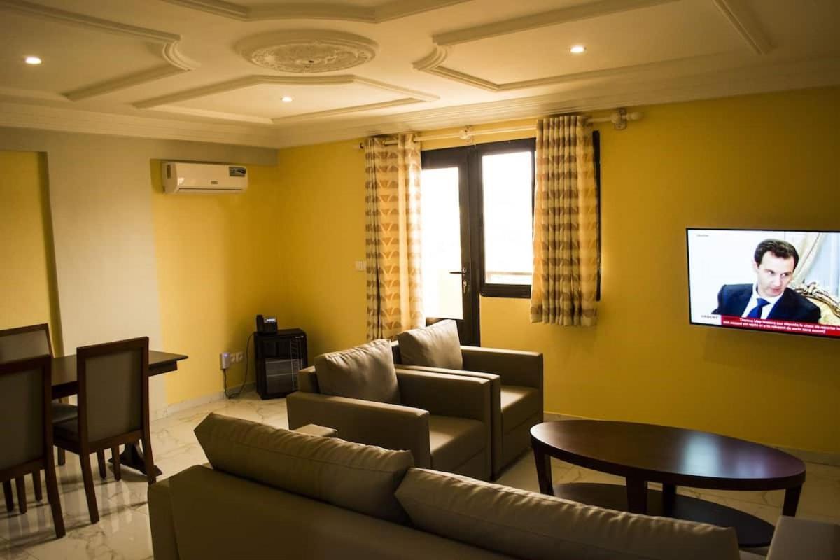 Hotel Jouvence International Yaoundé Exteriör bild