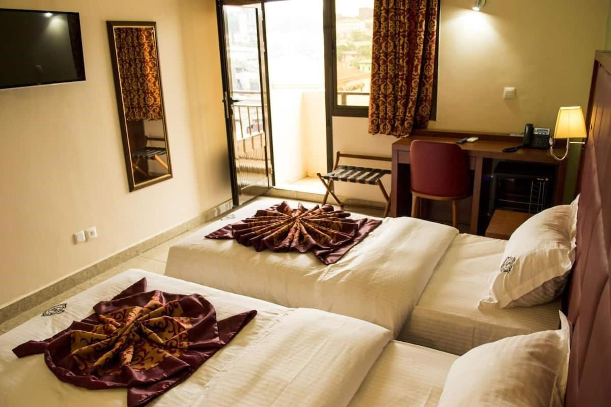 Hotel Jouvence International Yaoundé Exteriör bild